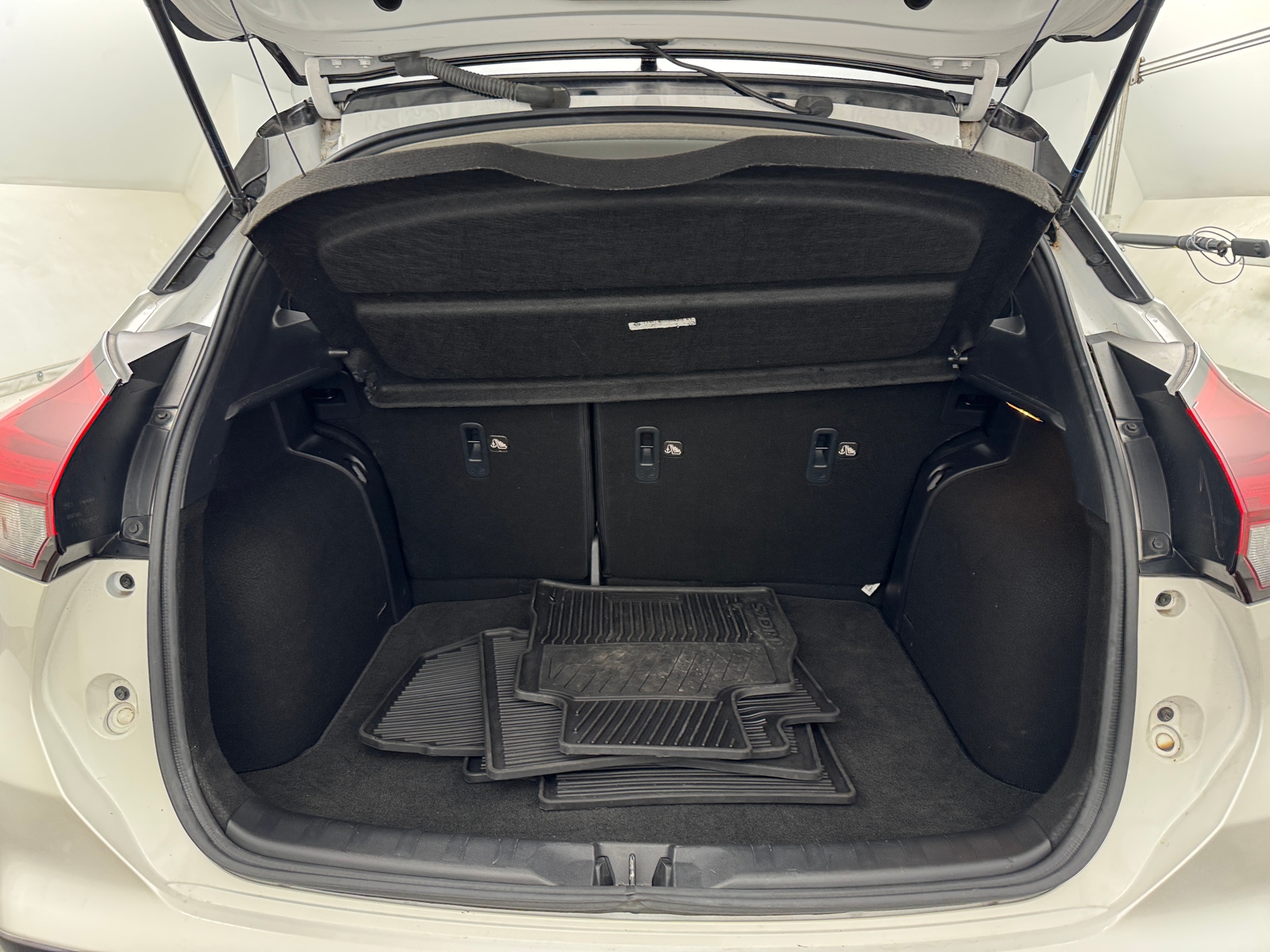 Thumbnail: 2021 Nissan Kicks - 7
