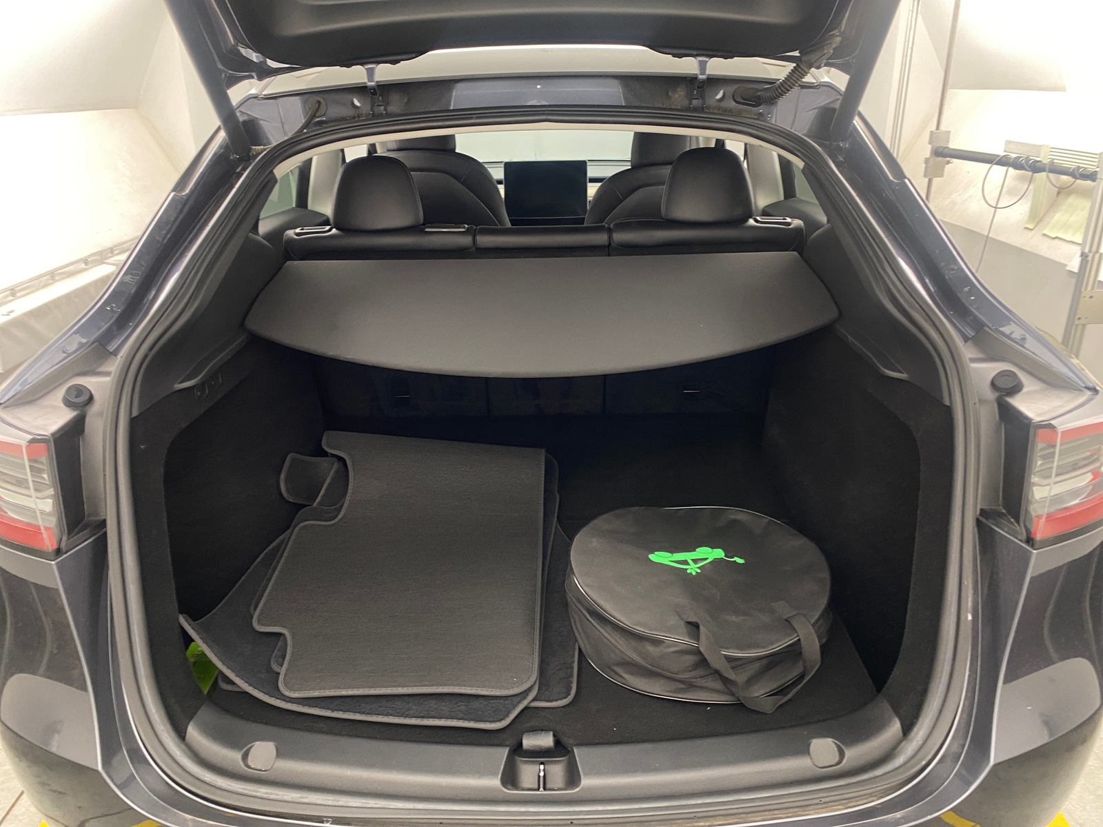 Thumbnail: 2023 Tesla Model Y - 6