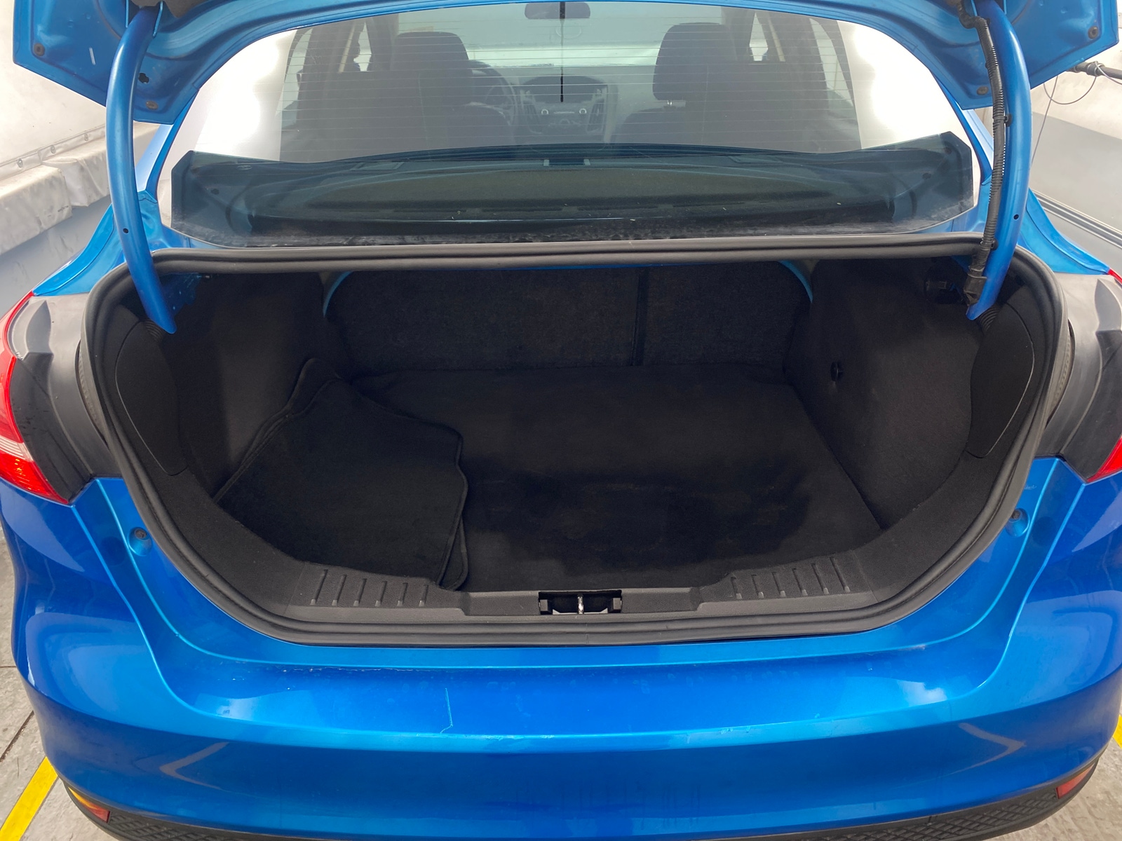 Thumbnail: 2017 Ford Focus - 7