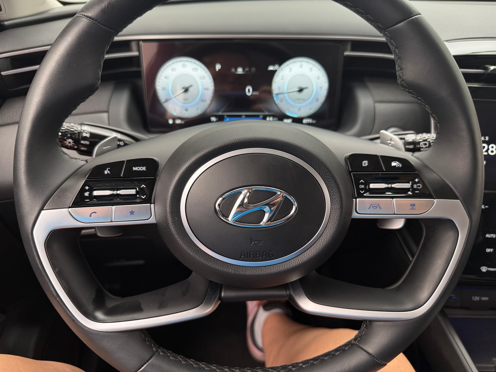 Thumbnail: 2024 Hyundai Tucson - 4