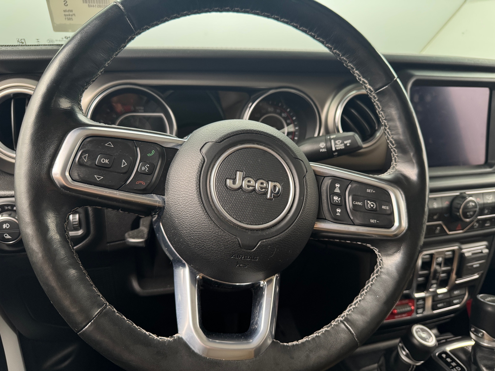 Thumbnail: 2021 Jeep Gladiator - 4