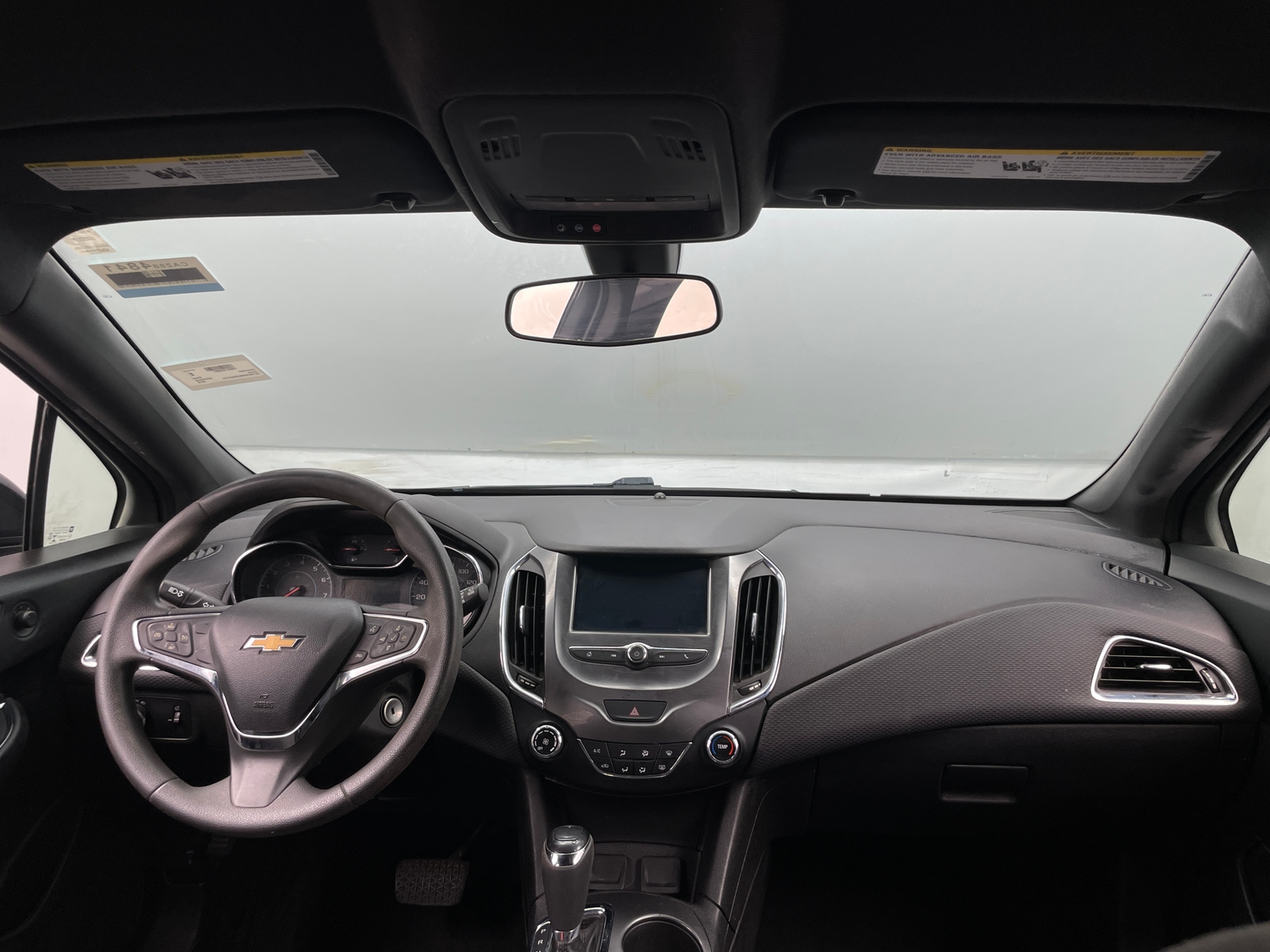 Thumbnail: 2018 Chevrolet Cruze - 3