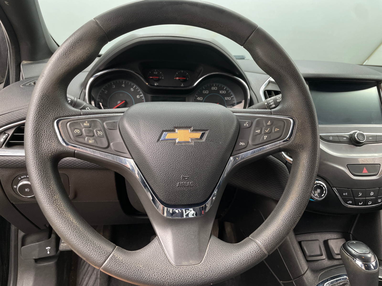 Thumbnail: 2018 Chevrolet Cruze - 5