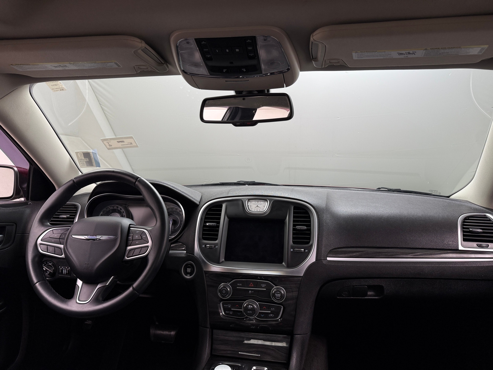 Thumbnail: 2018 Chrysler 300 - 3