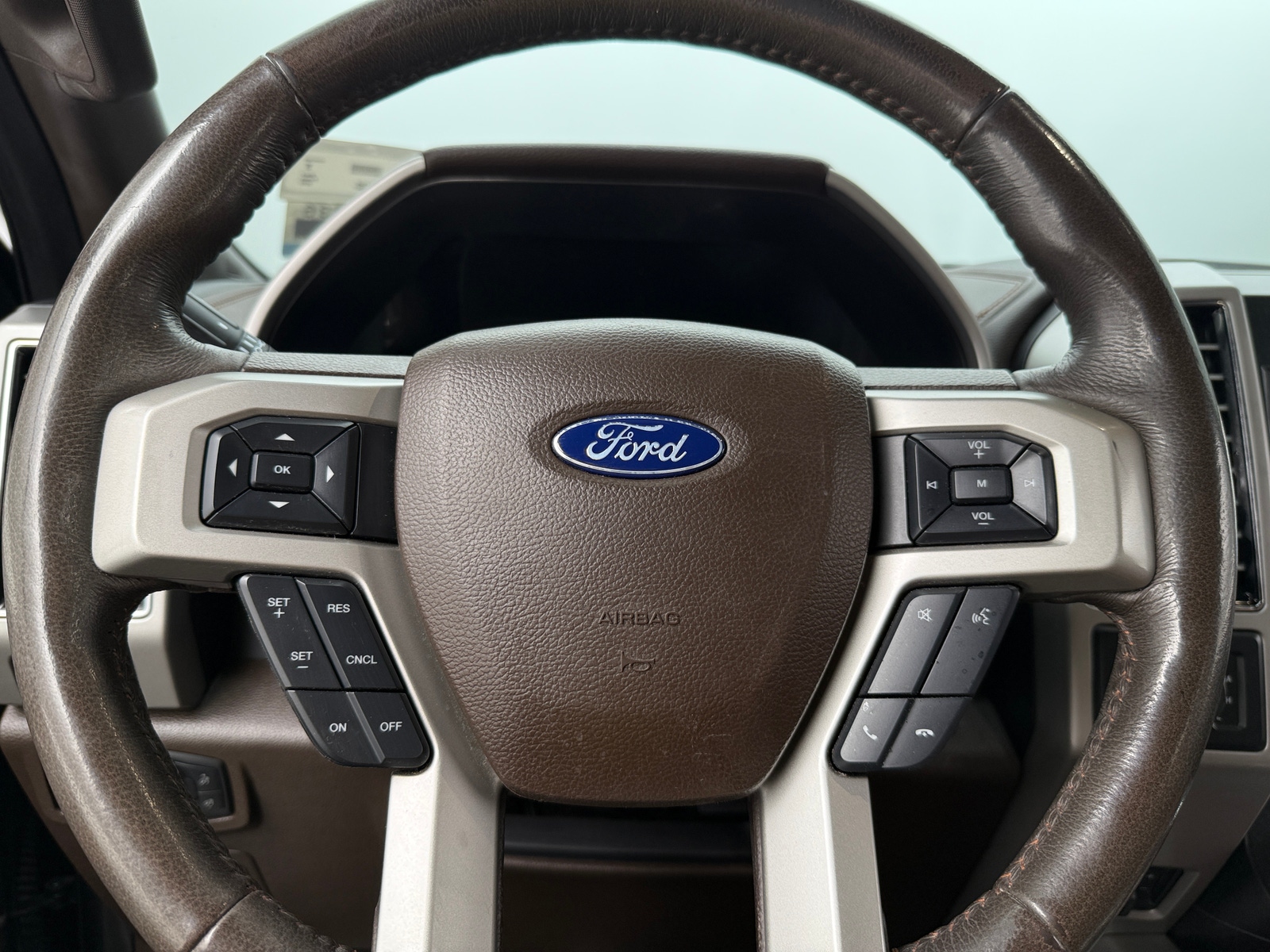 Thumbnail: 2019 Ford Econoline - 5