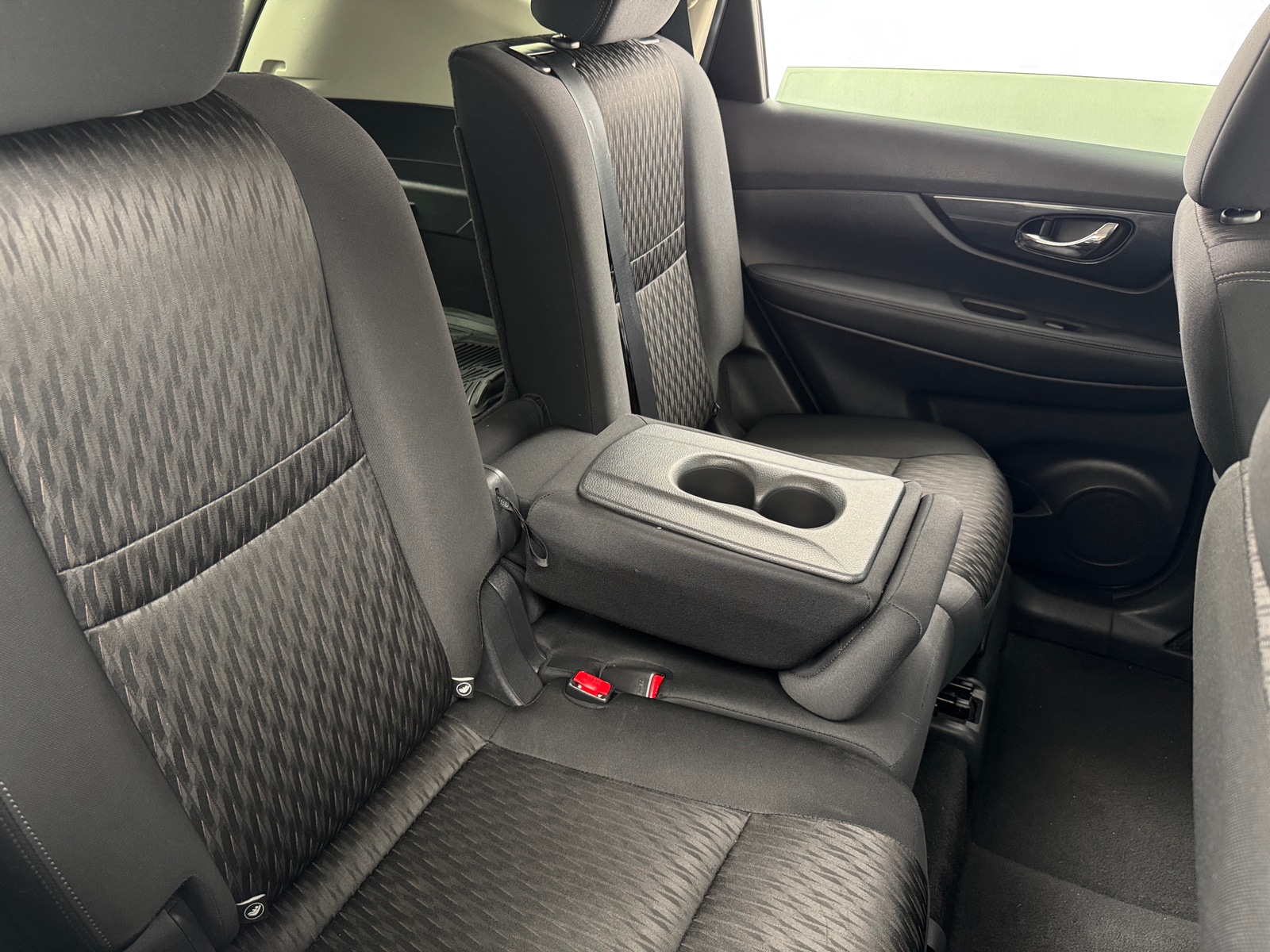 Thumbnail: 2018 Nissan Rogue - 6