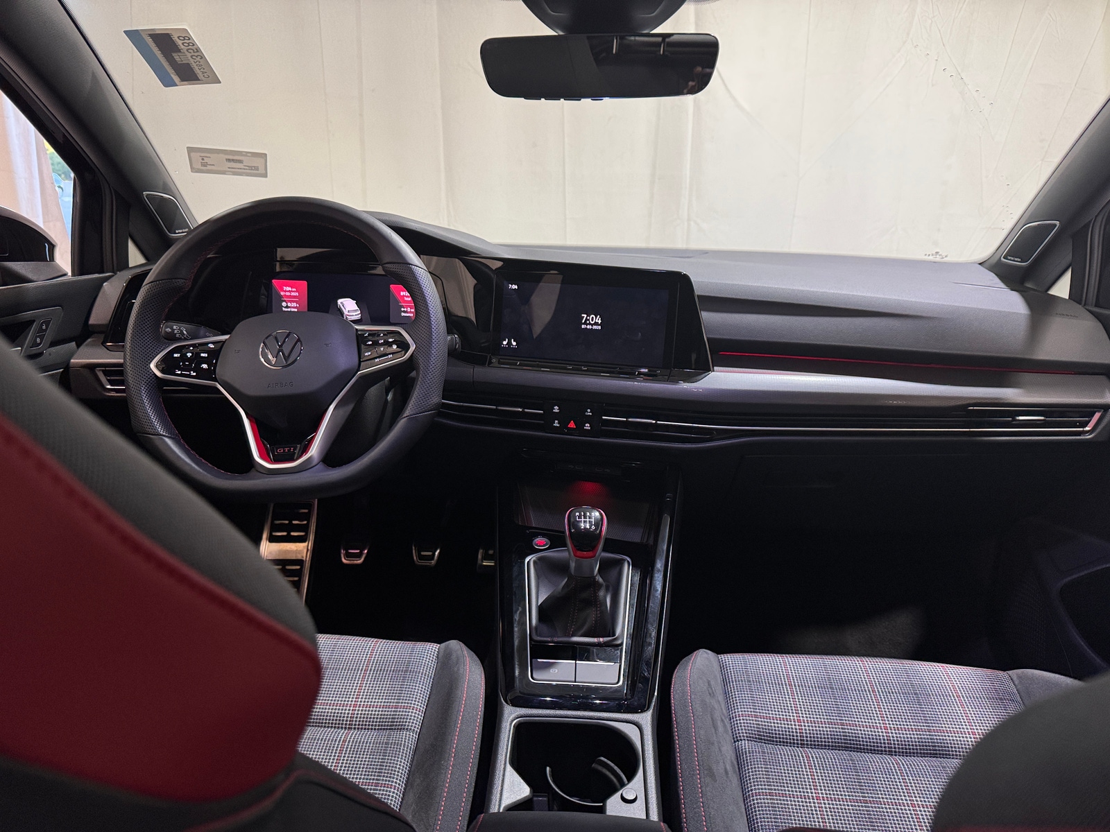 Thumbnail: 2024 Volkswagen Golf - 3