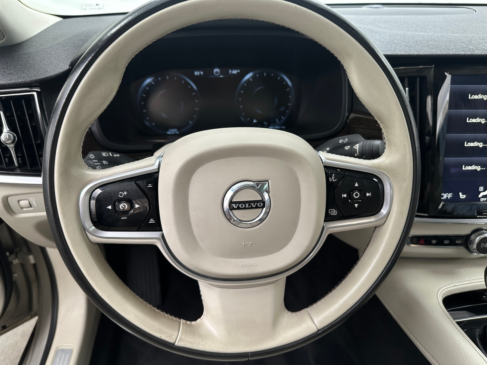 Thumbnail: 2018 Volvo S90 - 4