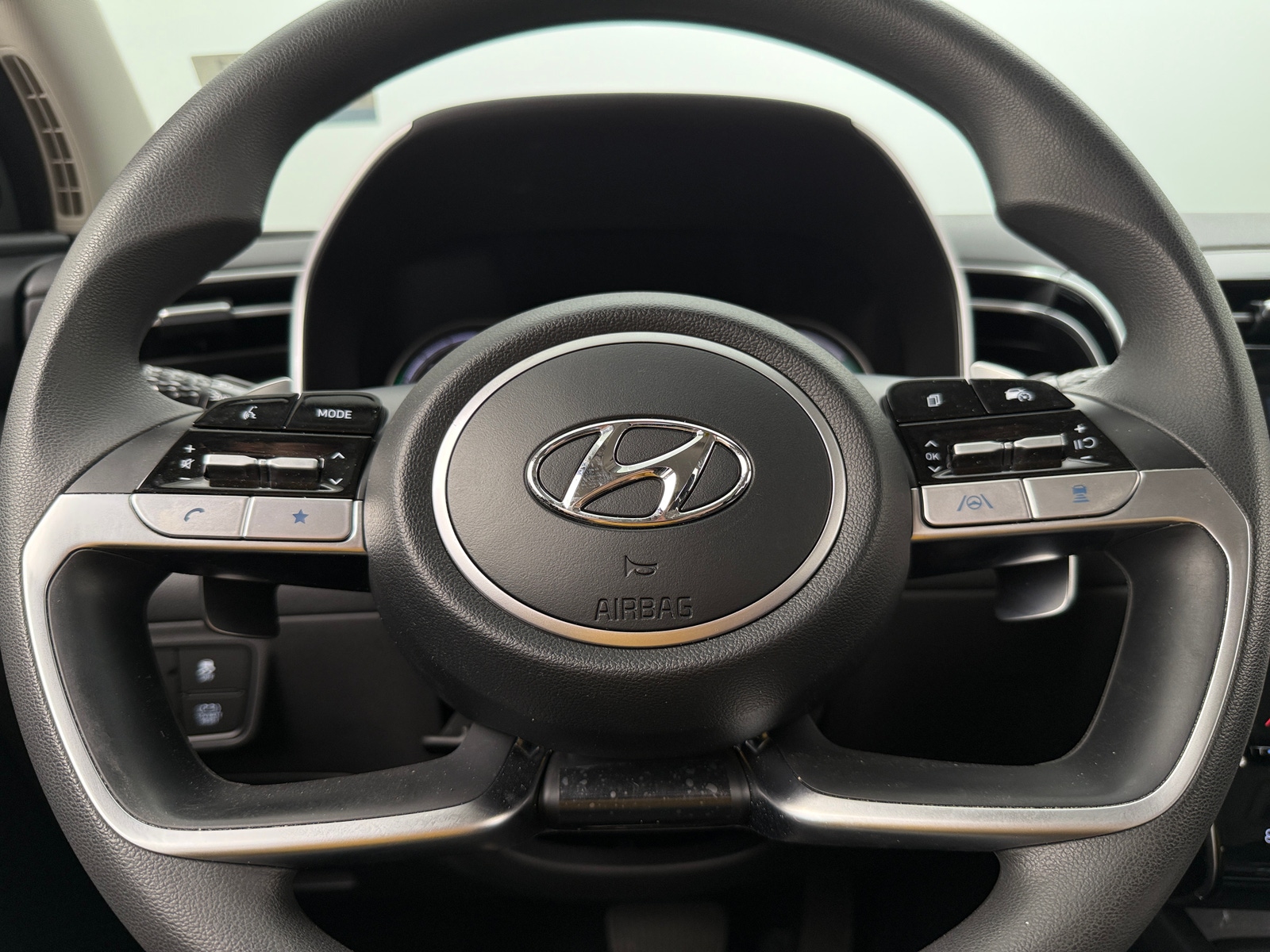 Thumbnail: 2022 Hyundai Tucson - 5