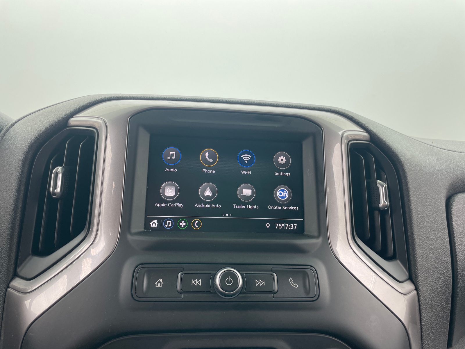 Thumbnail: 2020 Chevrolet Silverado 1500 - 4
