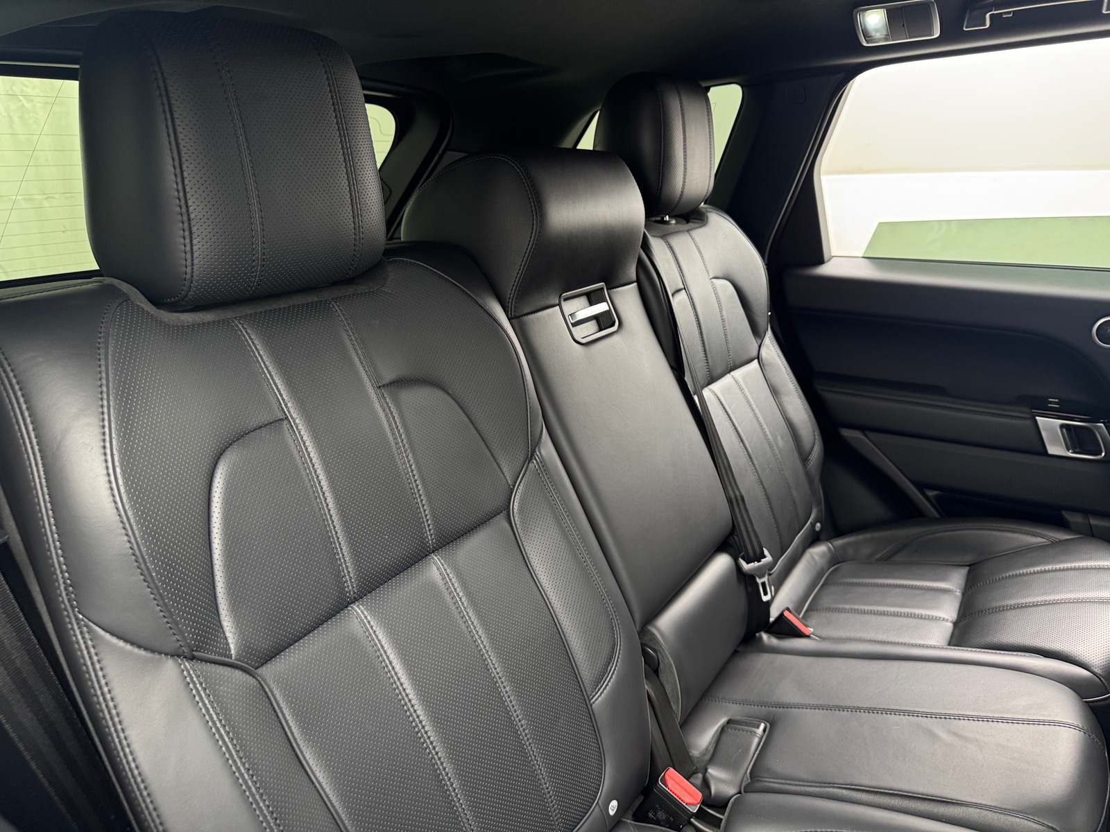 Thumbnail: 2016 Land Rover Range Rover Sport - 5