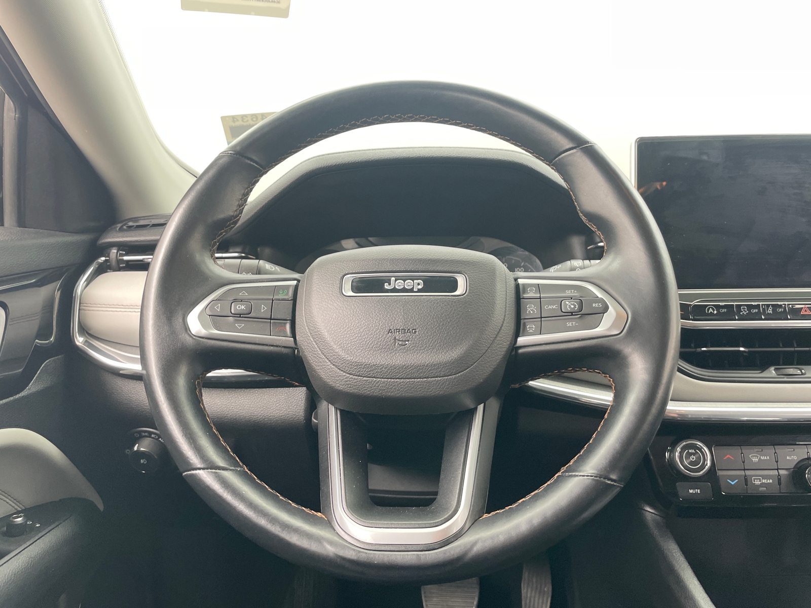 Thumbnail: 2022 Jeep Compass - 4