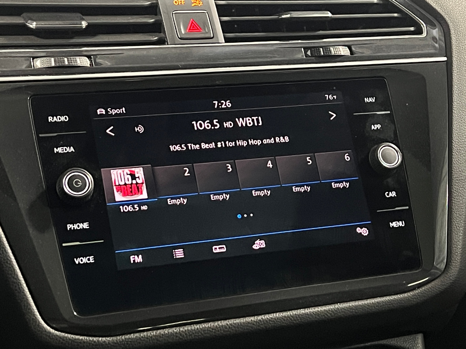 Thumbnail: 2018 Volkswagen Tiguan - 3