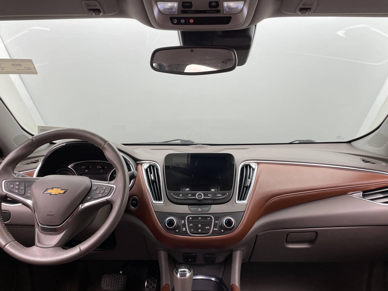 Thumbnail: 2018 Chevrolet Malibu - 3
