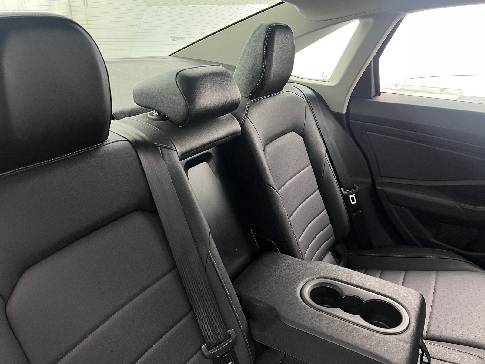 Thumbnail: 2021 Volkswagen Jetta - 5