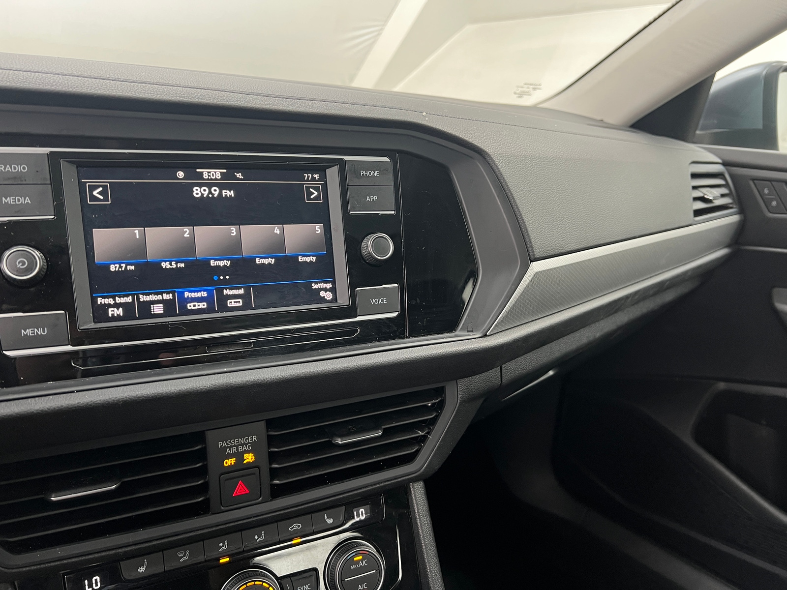 Thumbnail: 2021 Volkswagen Jetta - 3