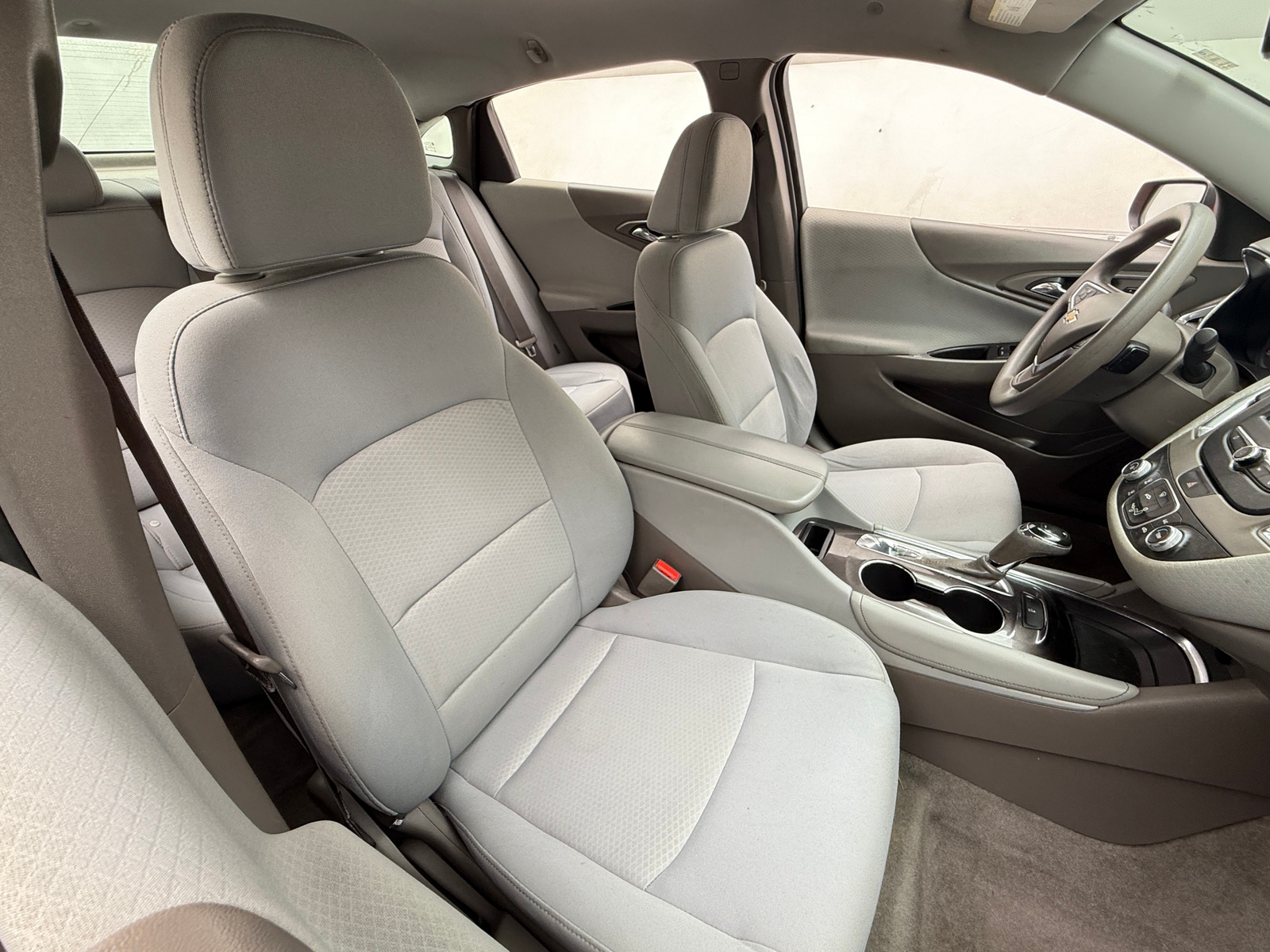 Thumbnail: 2016 Chevrolet Malibu - 2