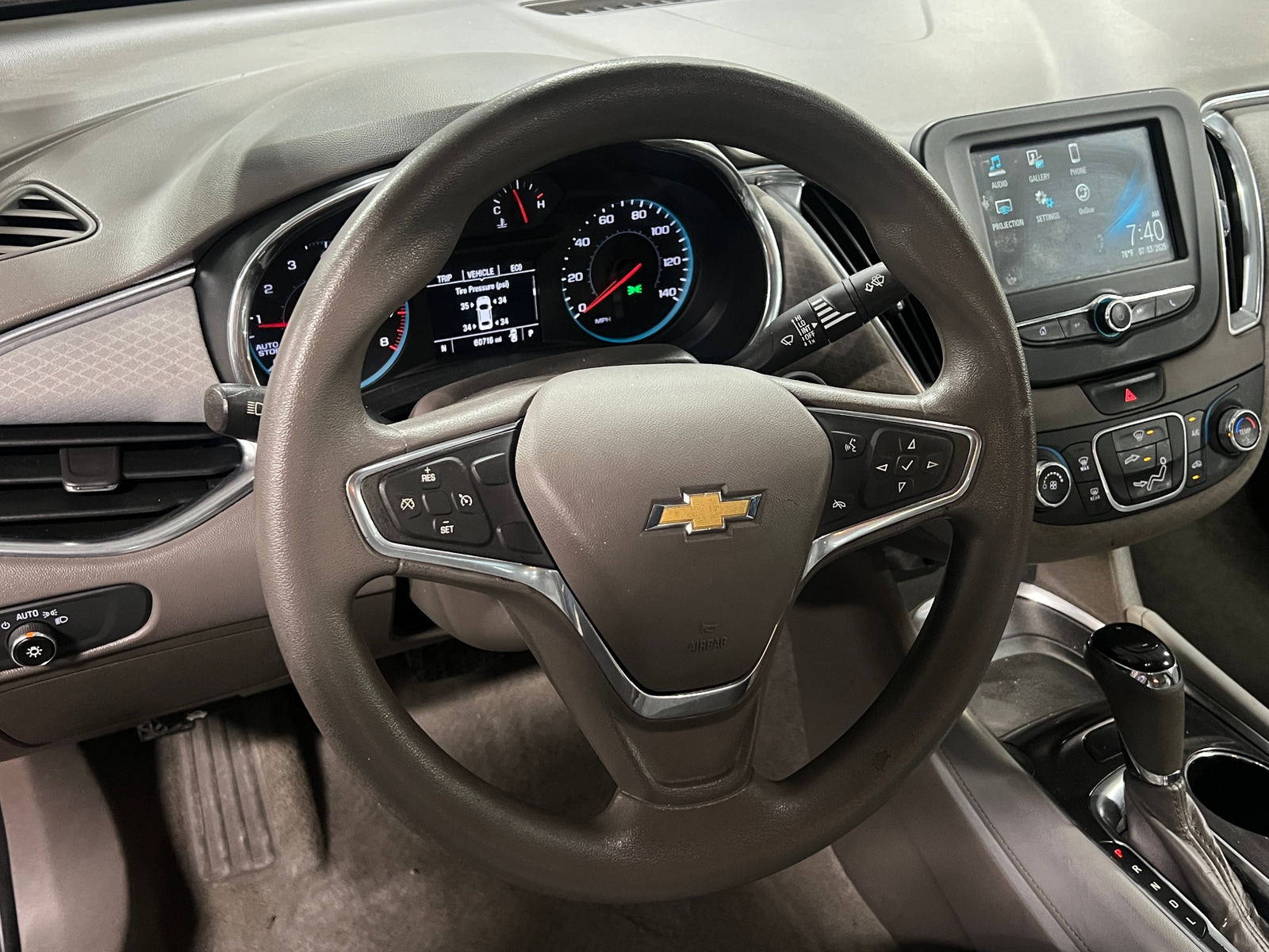 Thumbnail: 2016 Chevrolet Malibu - 5