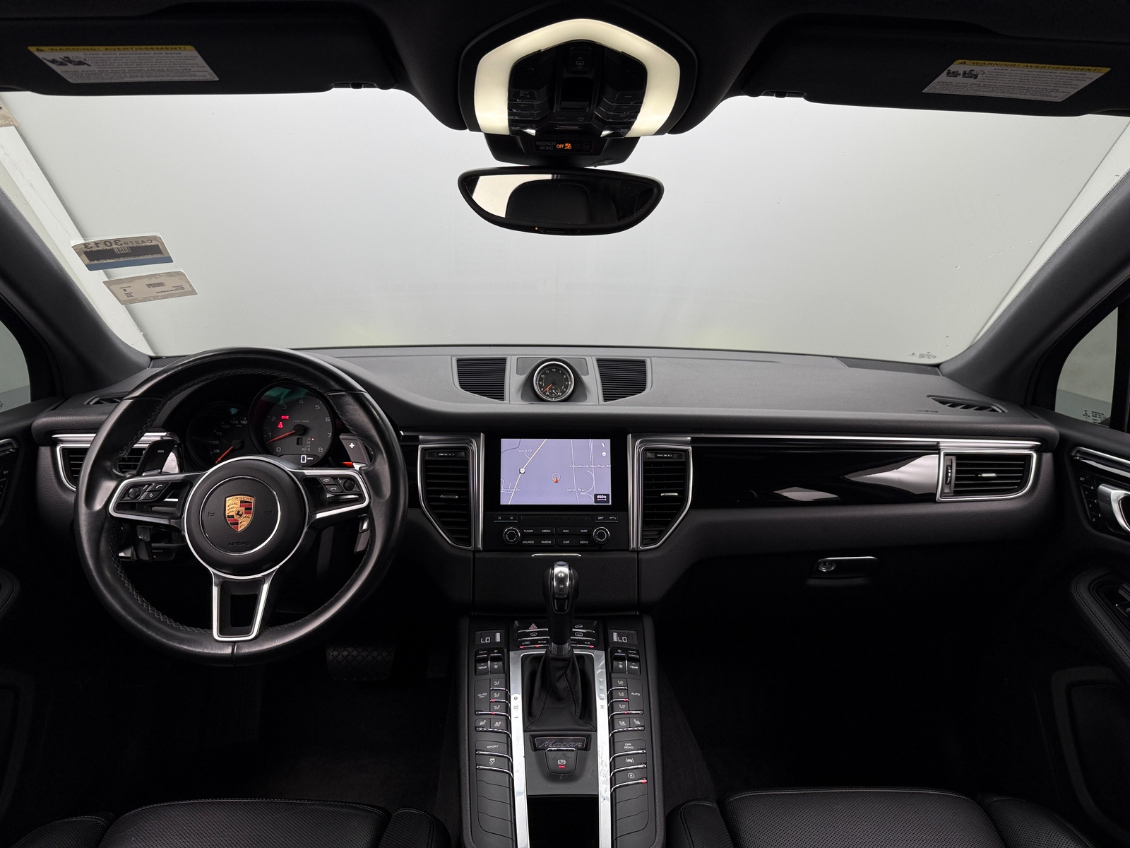 Thumbnail: 2018 Porsche Macan - 2
