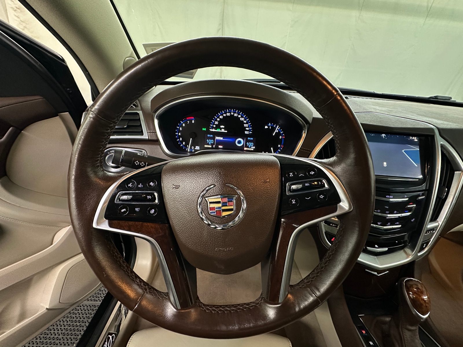 Thumbnail: 2015 Cadillac SRX - 4