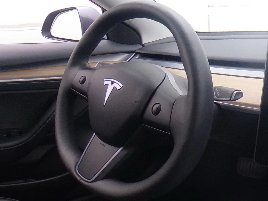 Thumbnail: 2023 Tesla Model 3 - 4