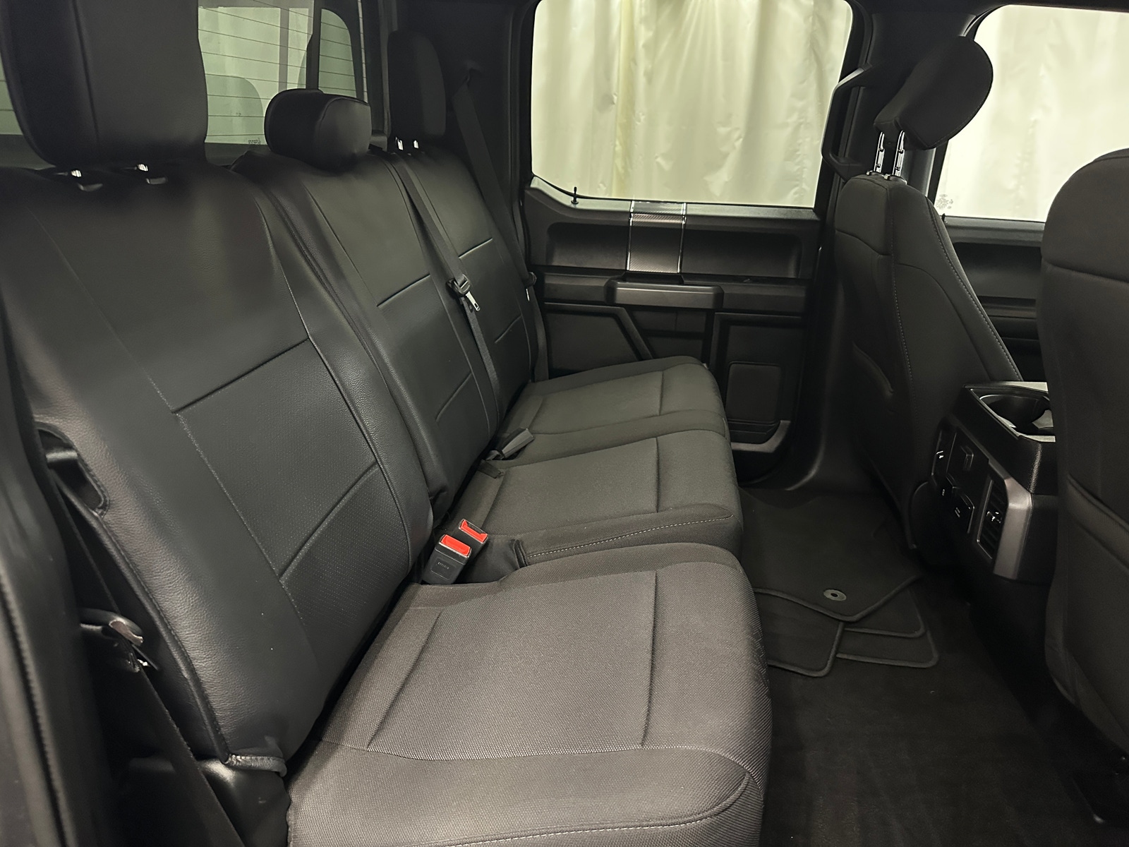 Thumbnail: 2019 Ford Econoline - 6