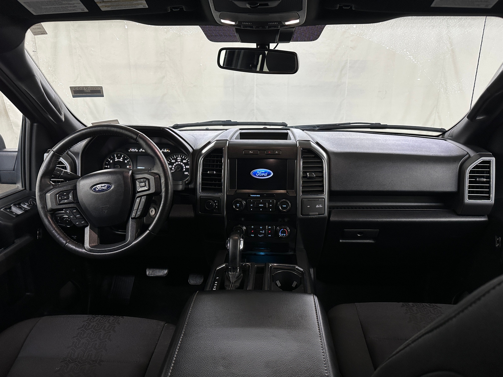 Thumbnail: 2019 Ford Econoline - 3