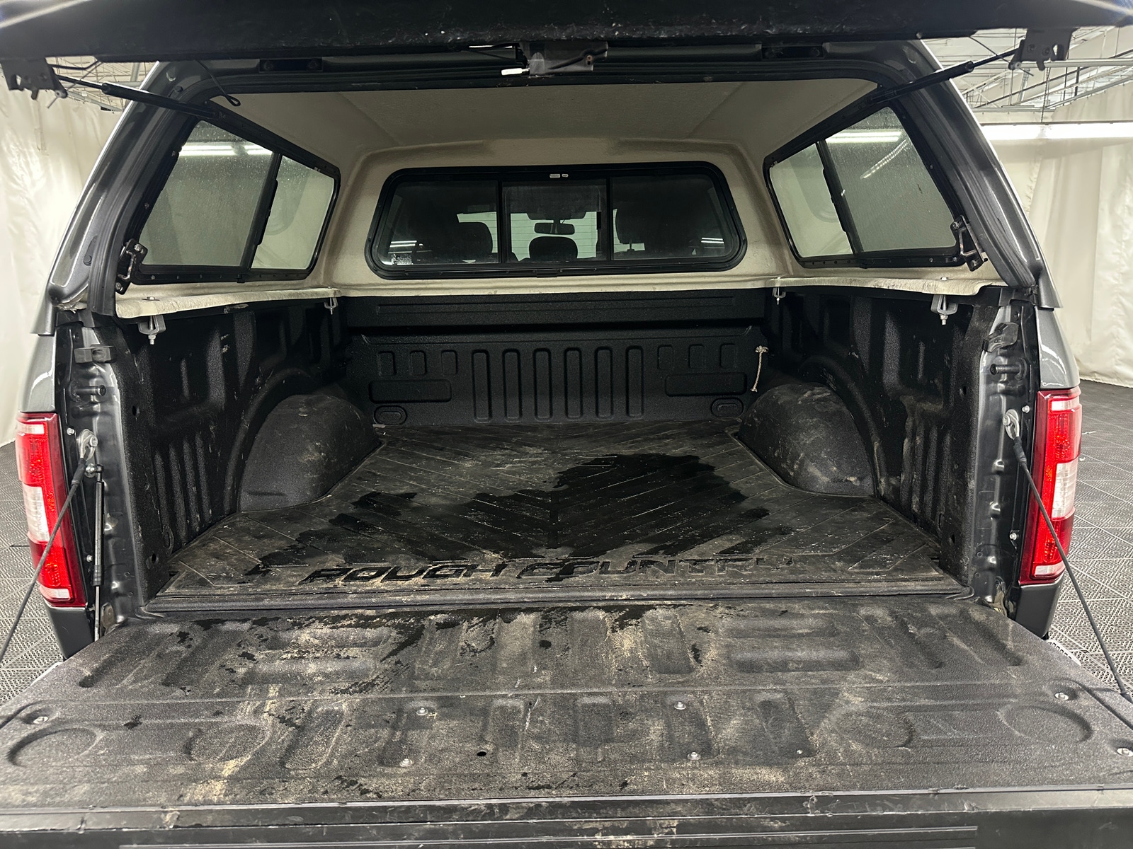 Thumbnail: 2019 Ford Econoline - 7