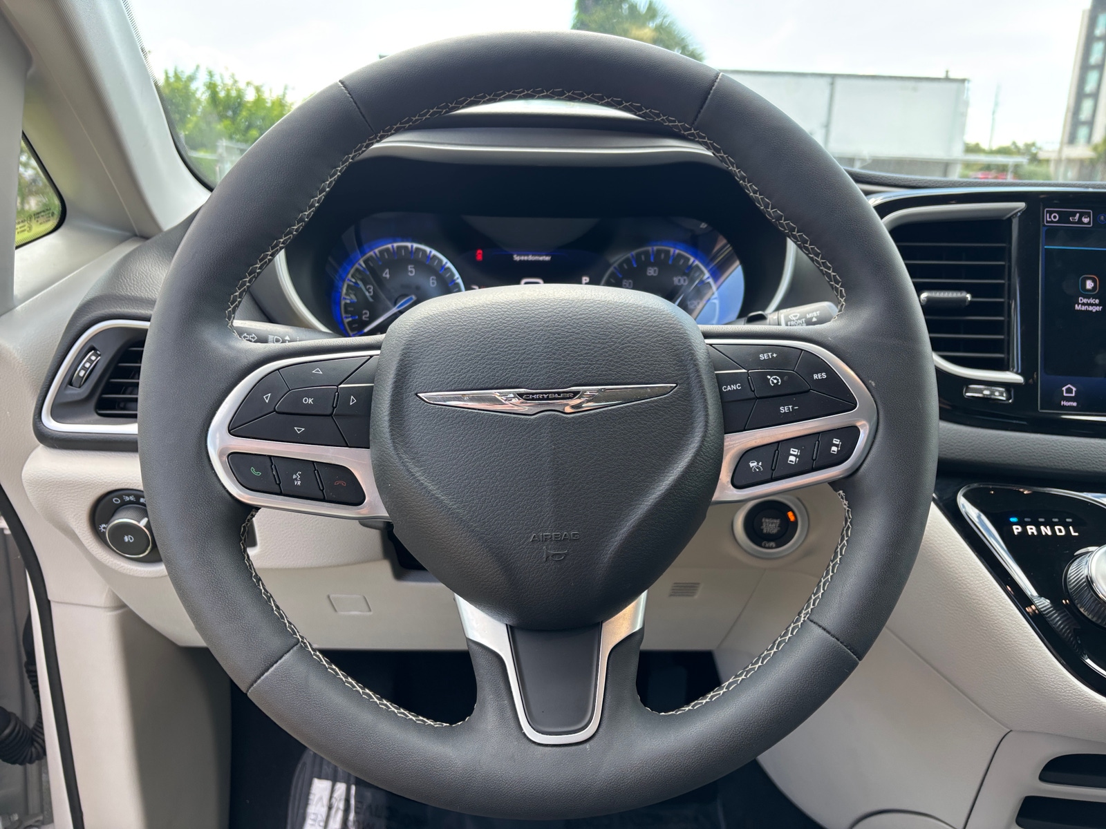 Thumbnail: 2024 Chrysler Pacifica - 5