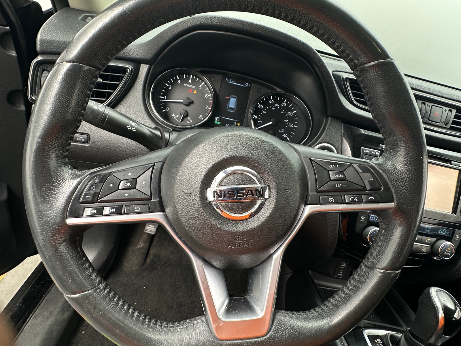 Thumbnail: 2017 Nissan Rogue - 5