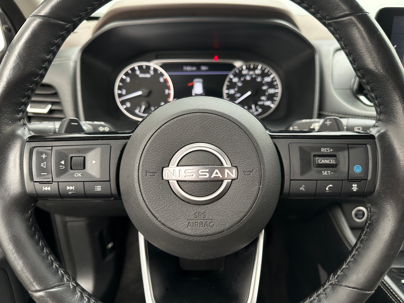 Thumbnail: 2022 Nissan Rogue - 4