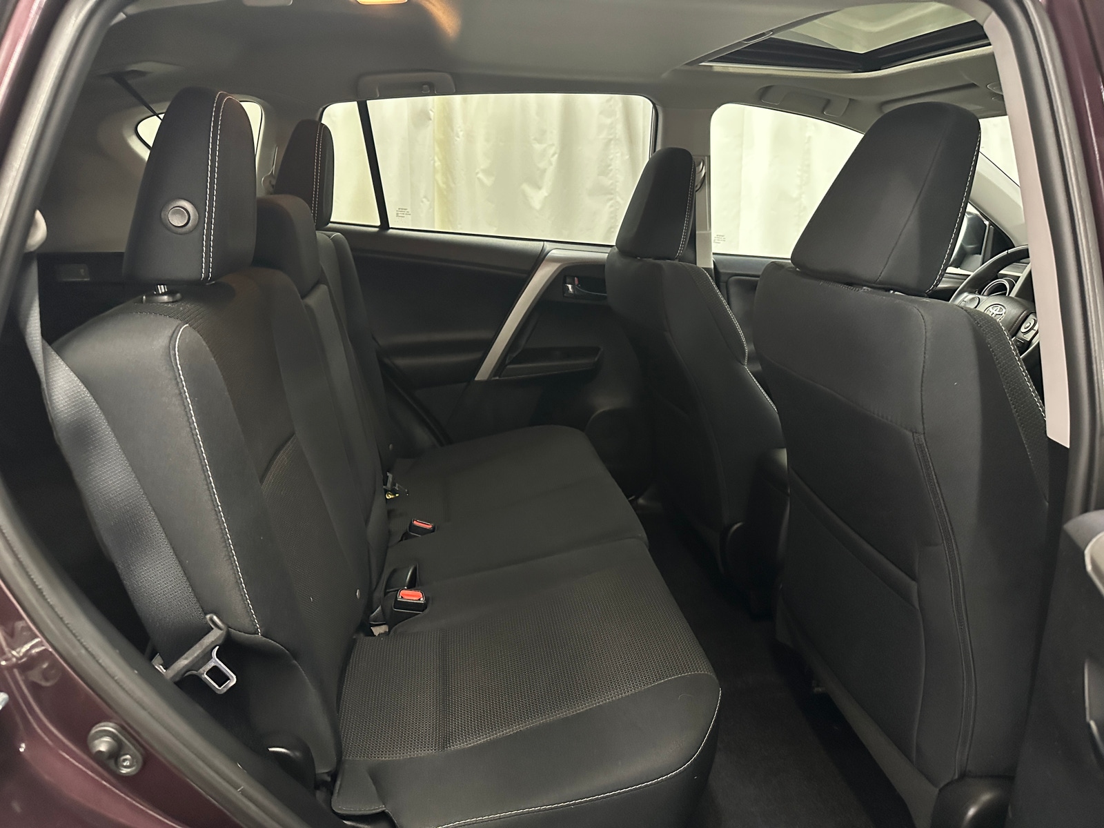 Thumbnail: 2016 Toyota RAV4 - 6