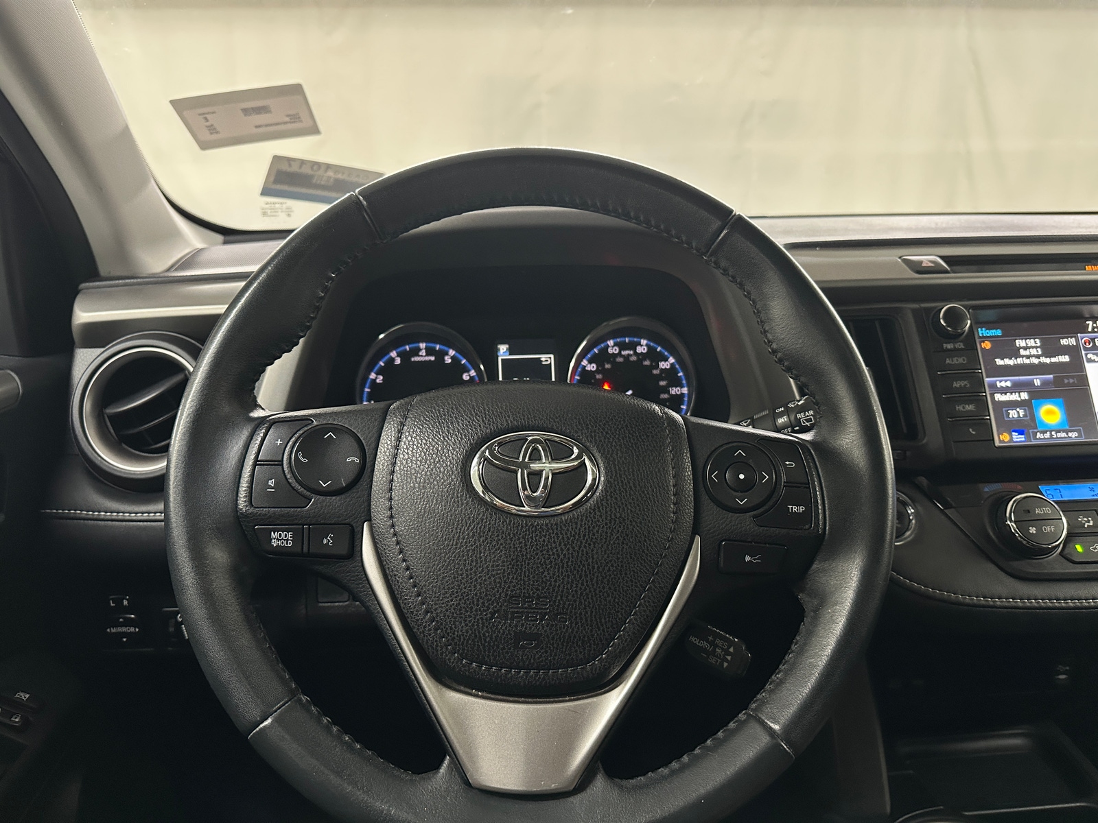 Thumbnail: 2016 Toyota RAV4 - 5