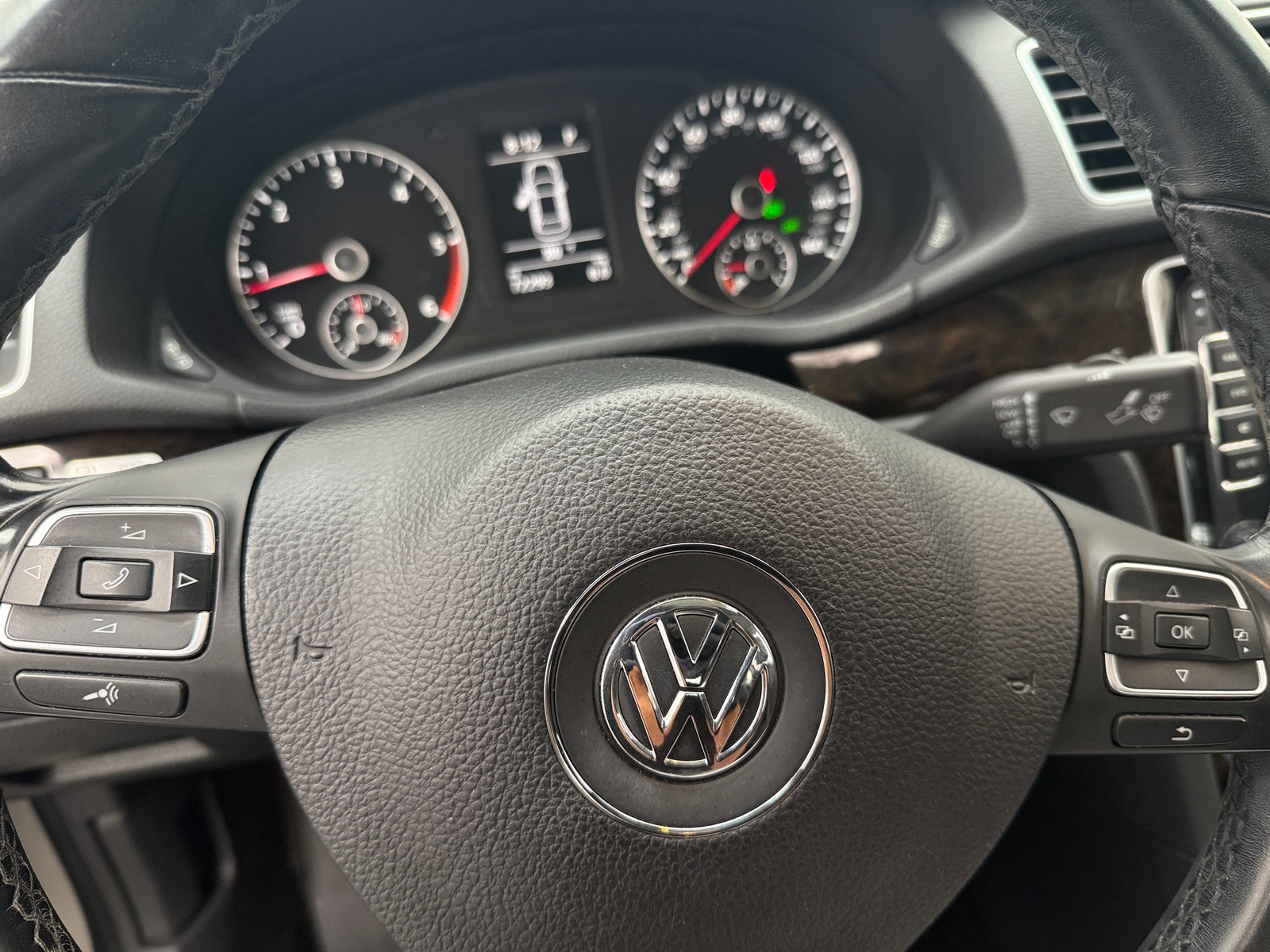 Thumbnail: 2014 Volkswagen Passat - 4