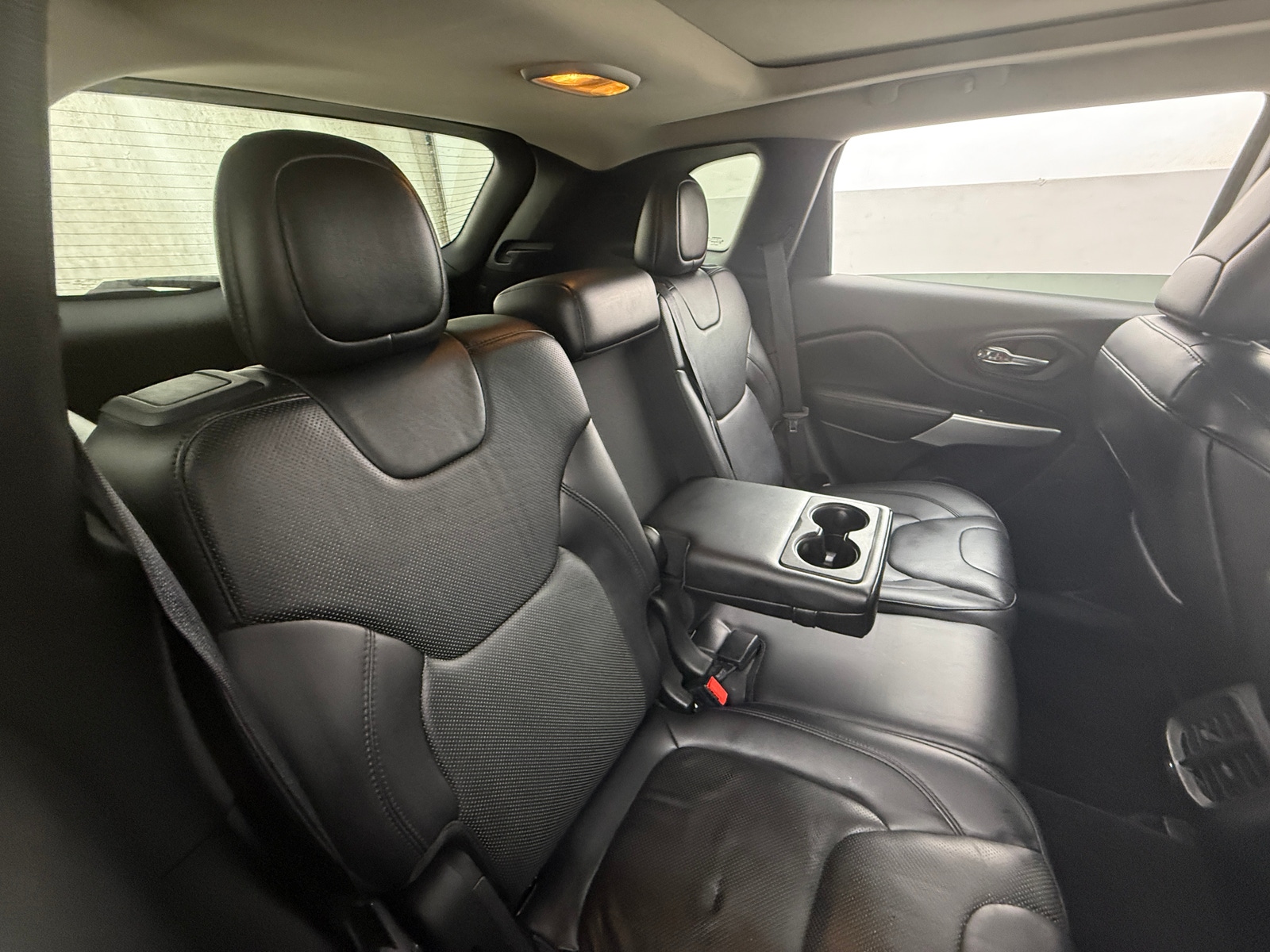 Thumbnail: 2017 Jeep Cherokee - 5