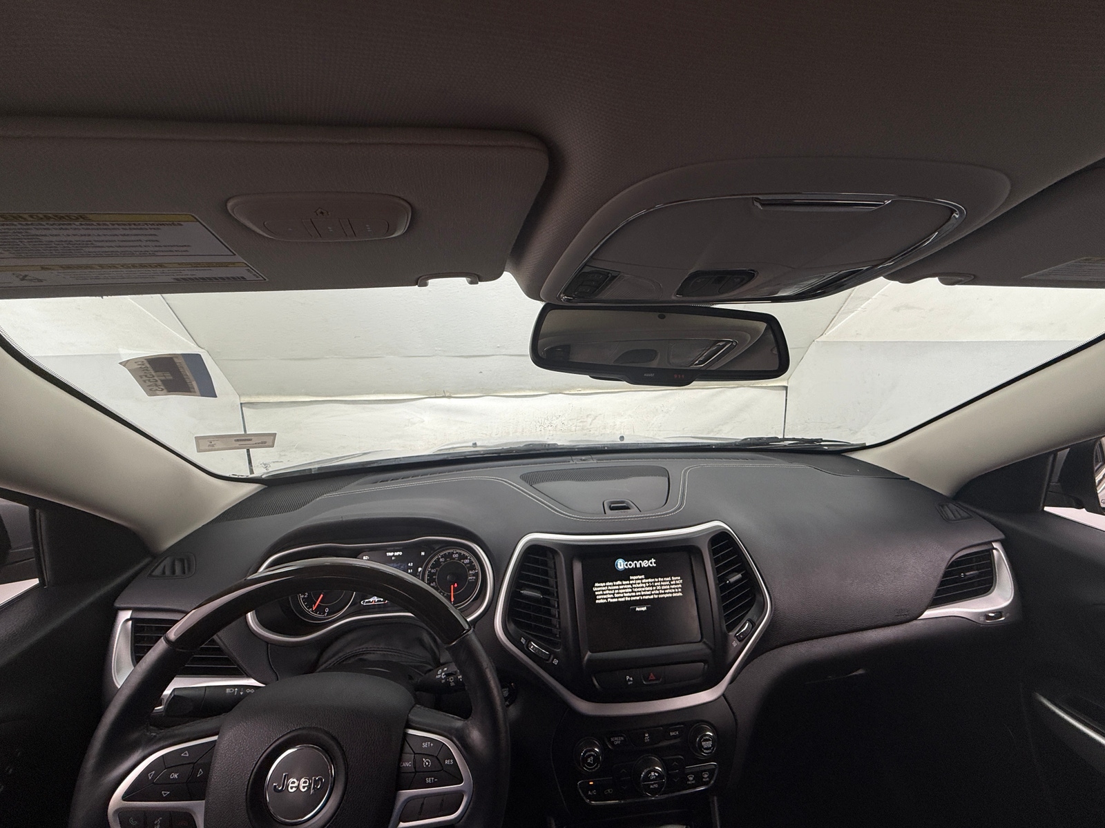 Thumbnail: 2017 Jeep Cherokee - 2