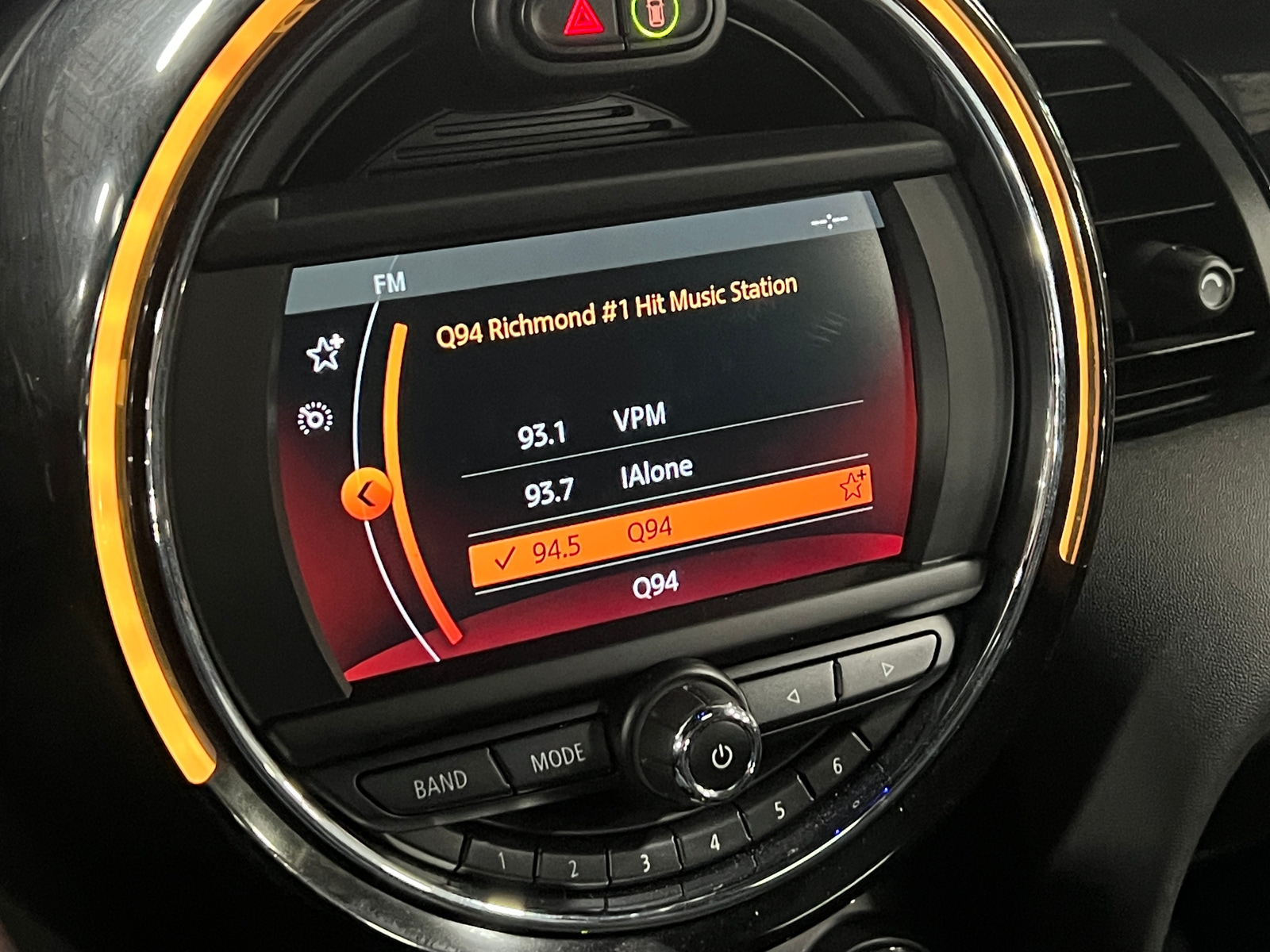 Thumbnail: 2019 MINI Cooper Hardtop - 3