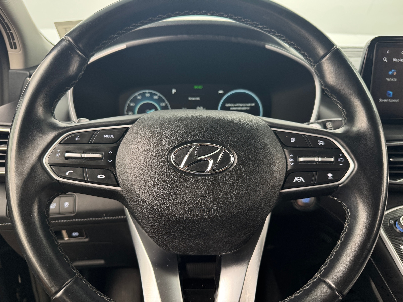 Thumbnail: 2022 Hyundai Santa Fe - 4