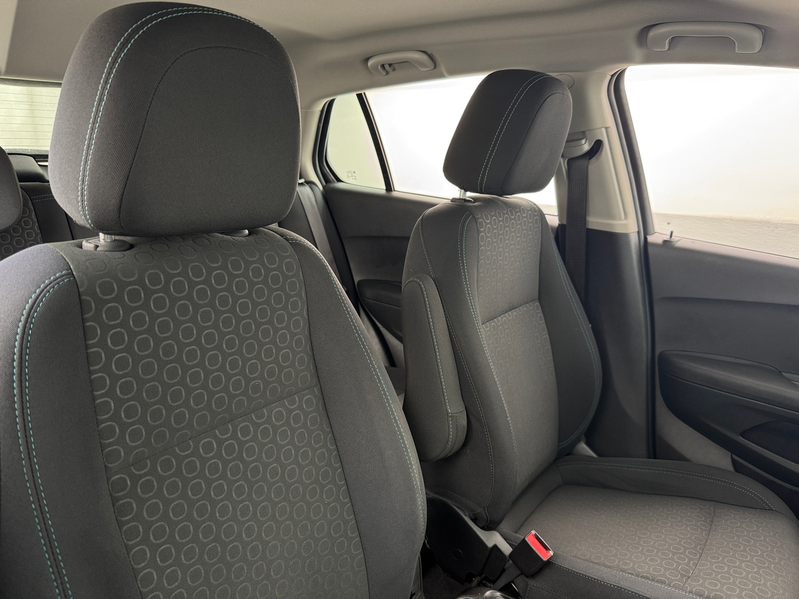 Thumbnail: 2016 Chevrolet Trax - 2