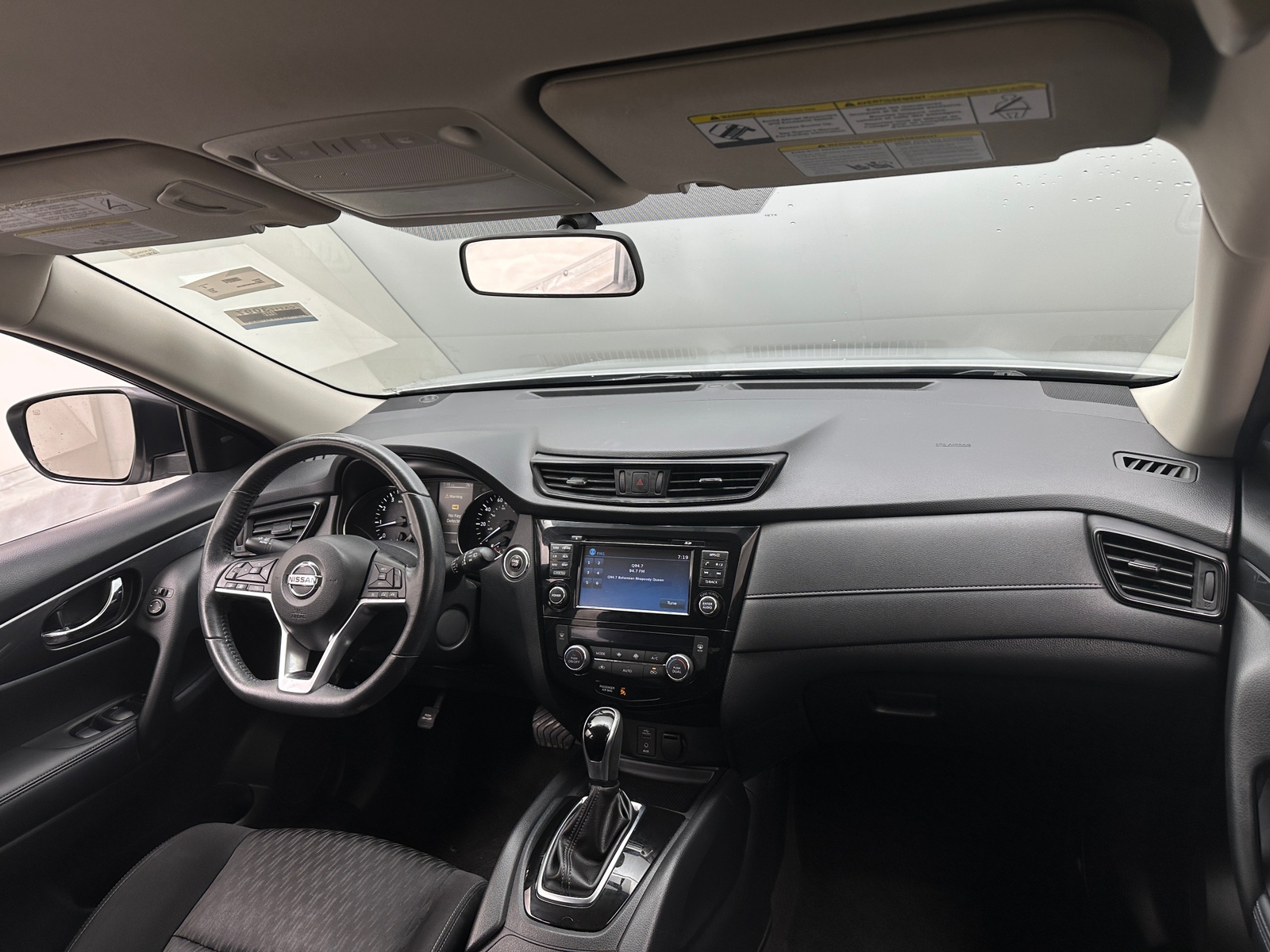 Thumbnail: 2017 Nissan Rogue - 3