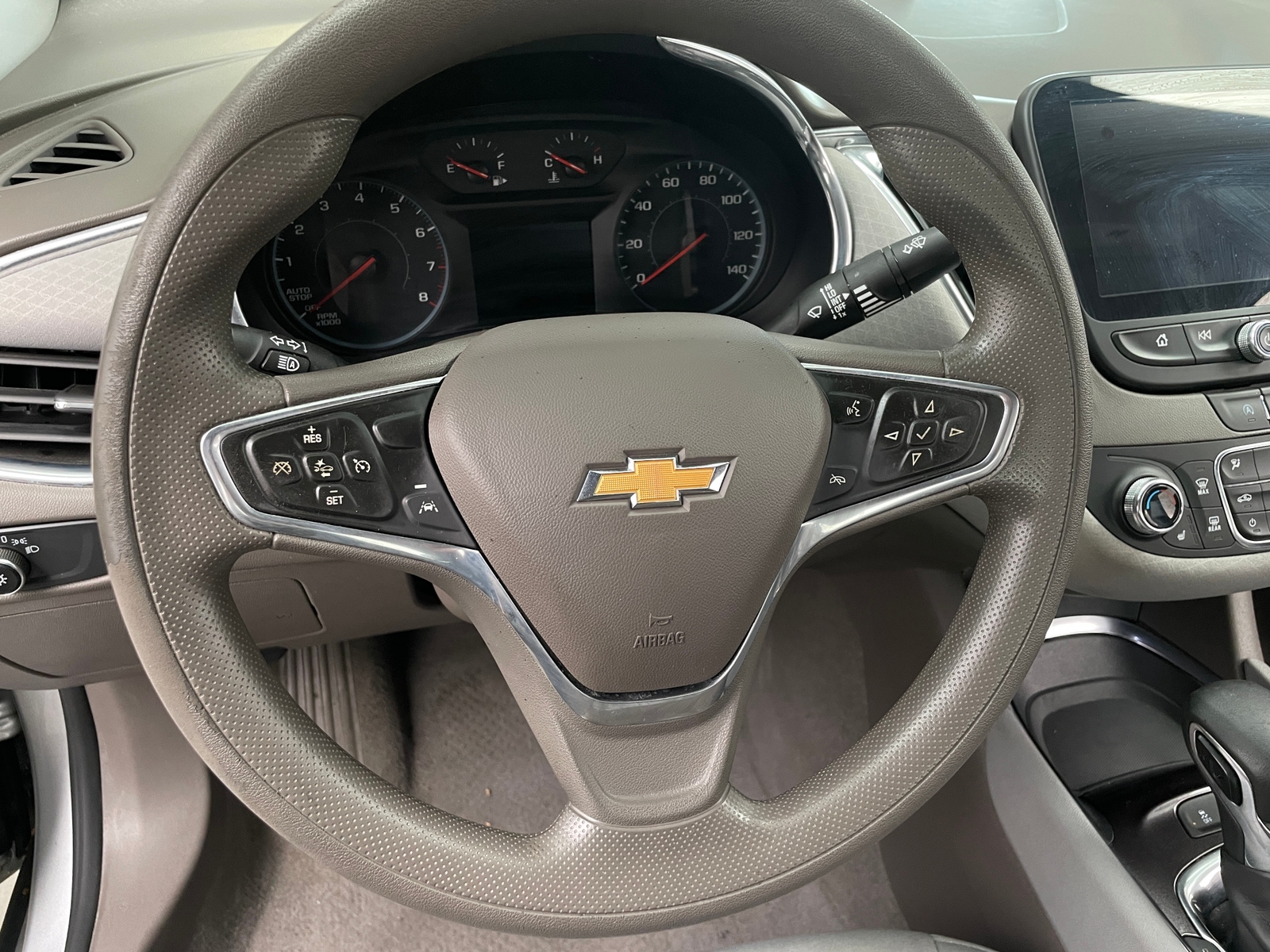 Thumbnail: 2021 Chevrolet Malibu - 5