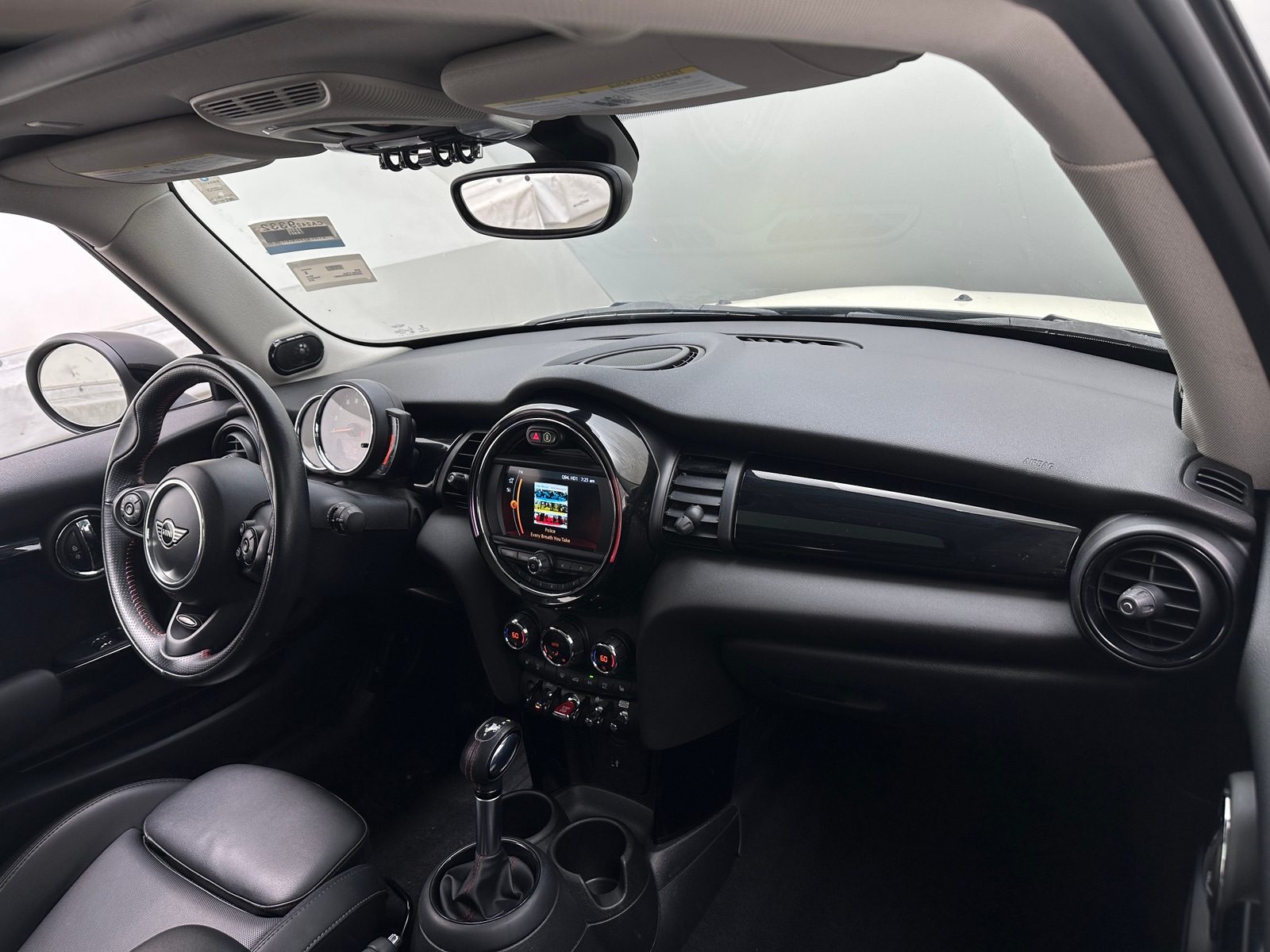 Thumbnail: 2019 MINI Cooper Hardtop - 2