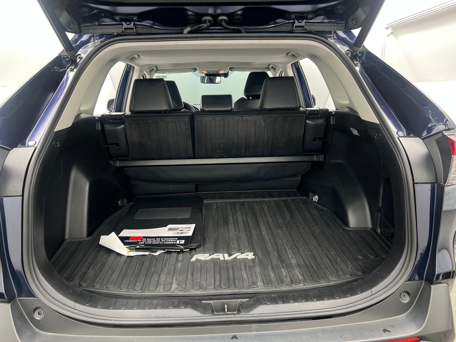 Thumbnail: 2019 Toyota RAV4 - 6