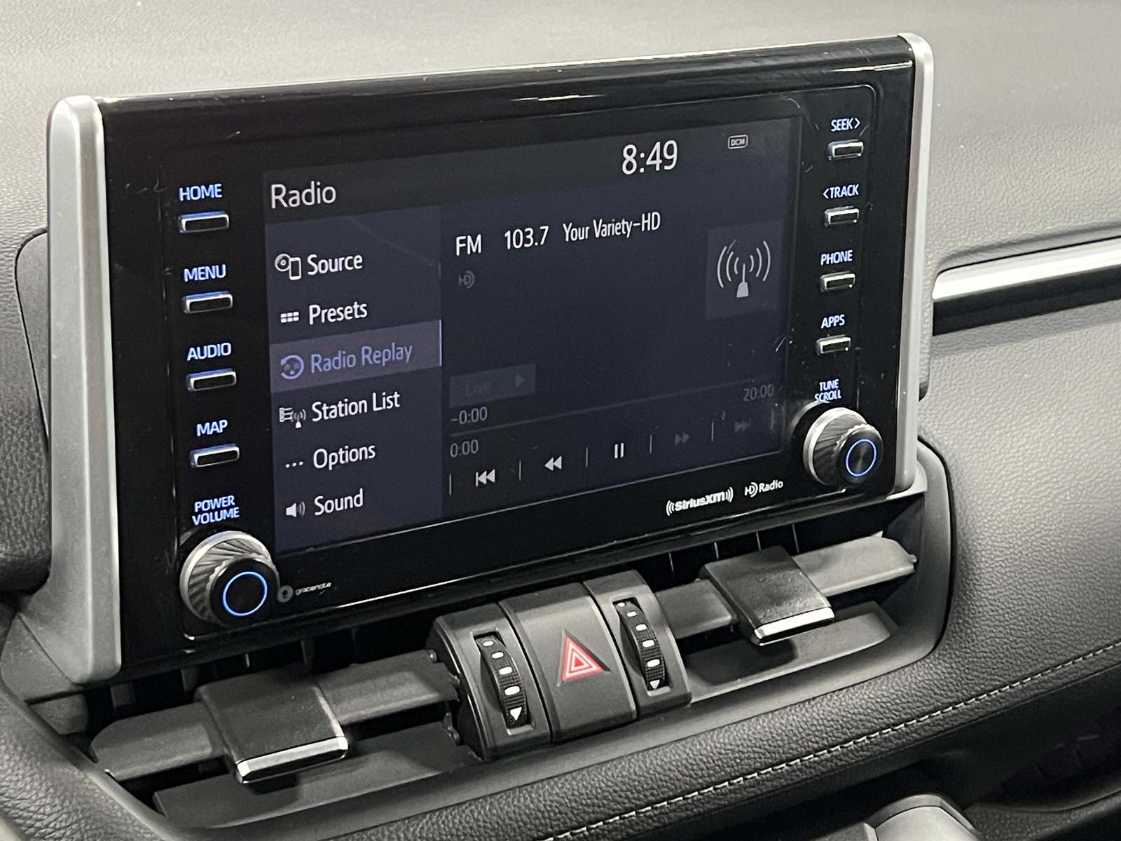 Thumbnail: 2019 Toyota RAV4 - 3
