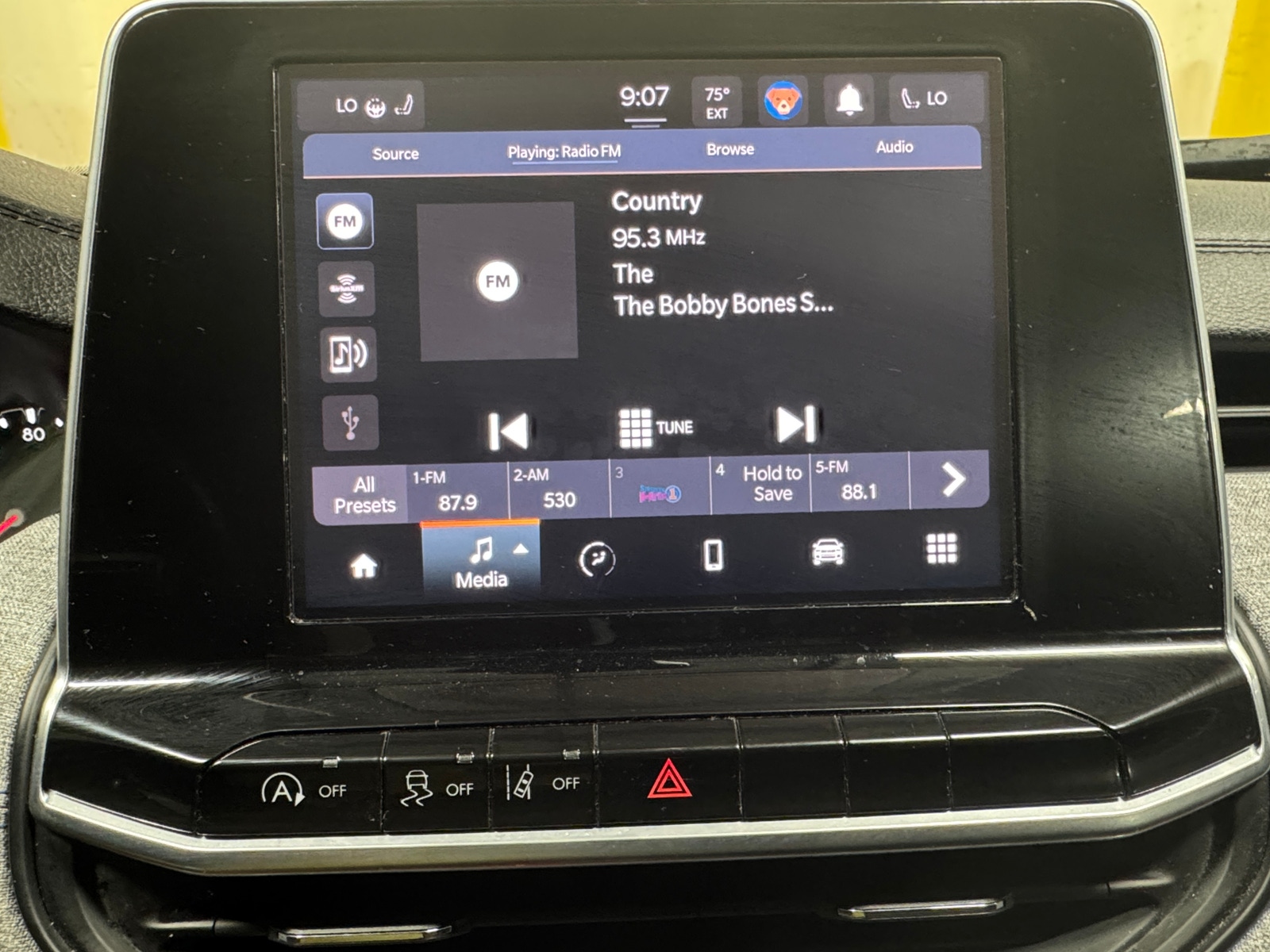 Thumbnail: 2022 Jeep Compass - 4