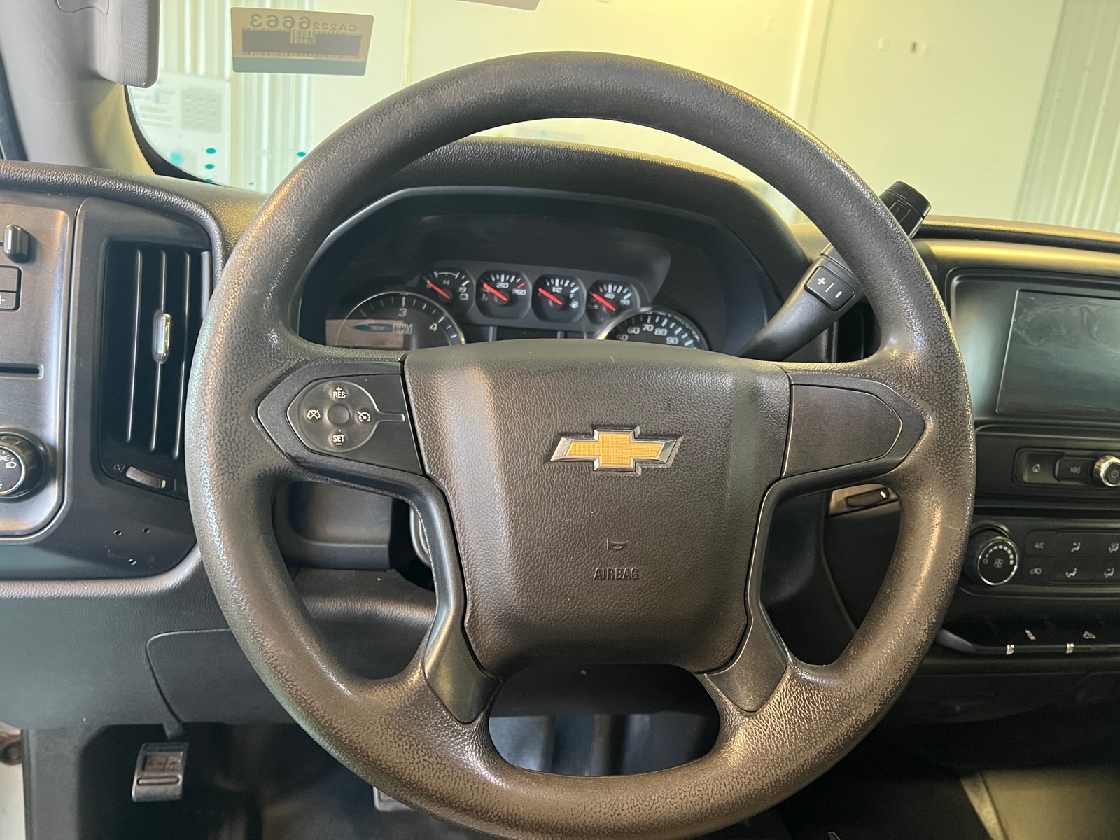 Thumbnail: 2017 Chevrolet Silverado 2500 - 5