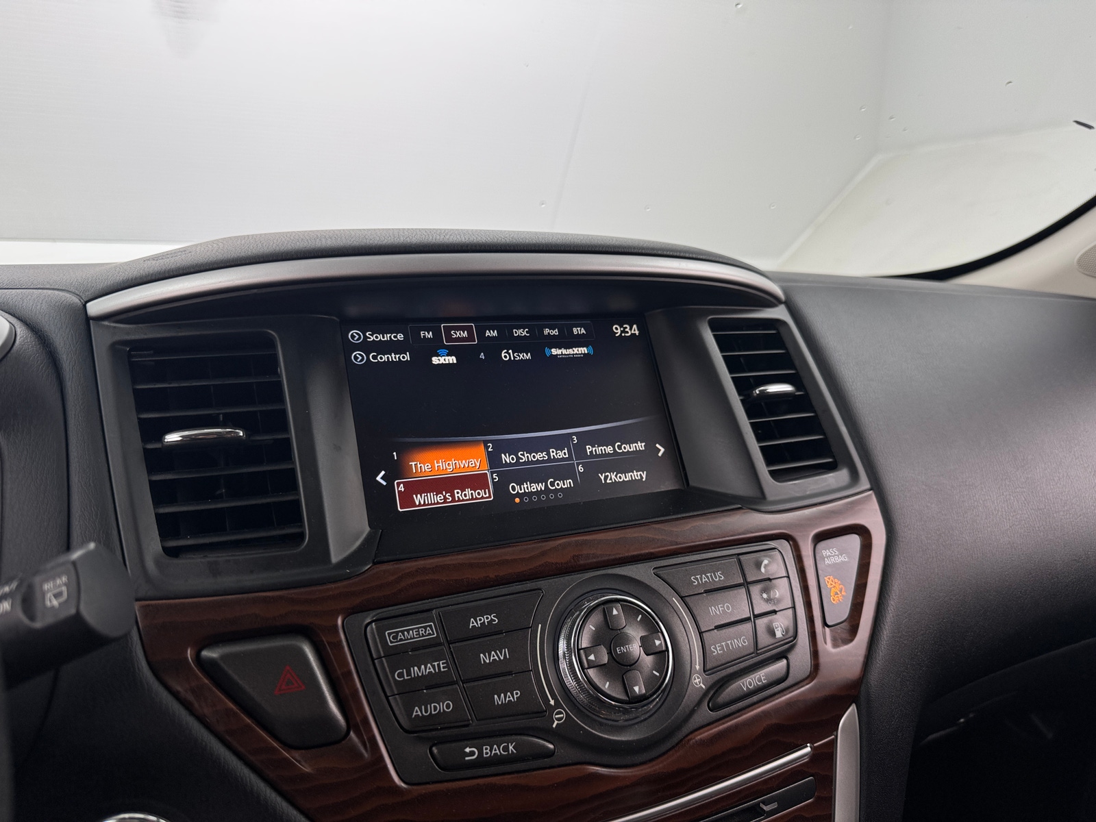 Thumbnail: 2019 Nissan Pathfinder - 3