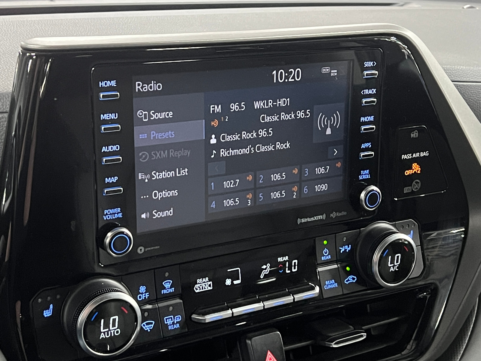 Thumbnail: 2021 Toyota Highlander - 3