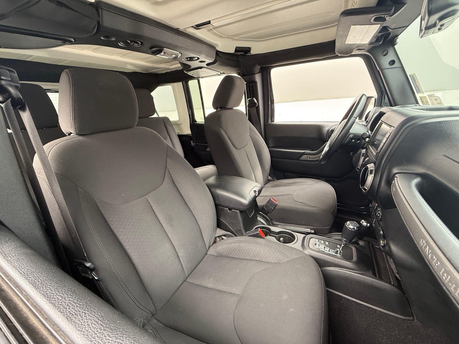 Thumbnail: 2017 Jeep Wrangler - 2
