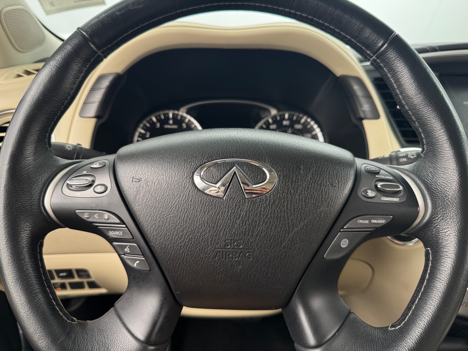 Thumbnail: 2017 INFINITI QX60 - 4